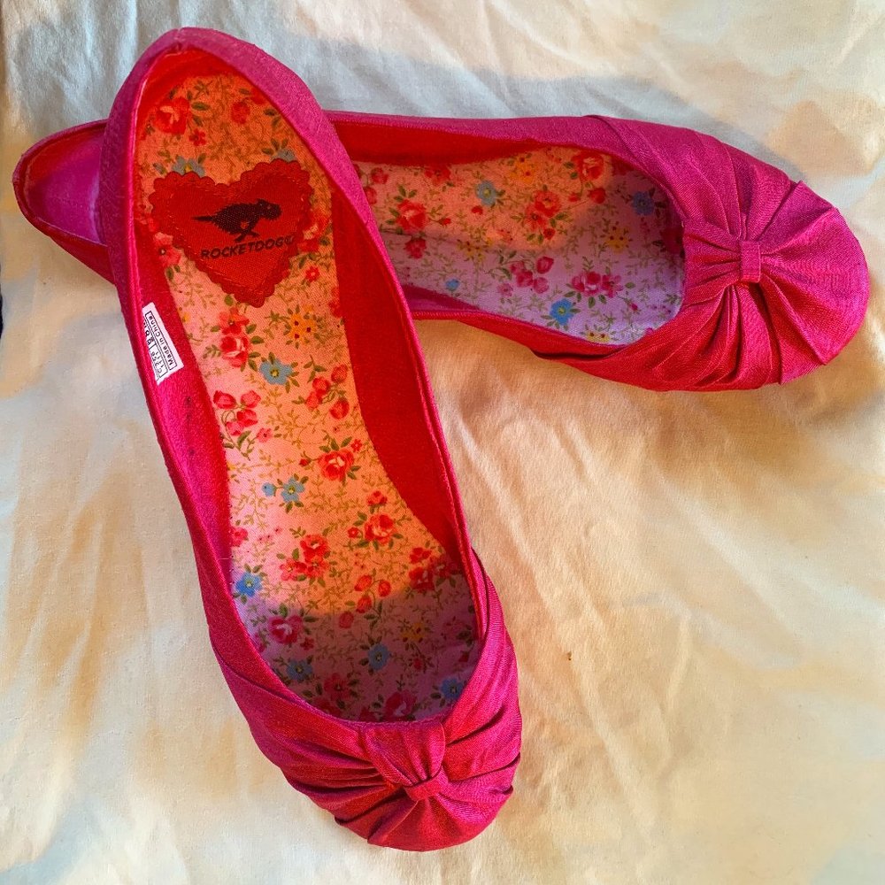 Rocket Dog Thai Silk Magenta Flats